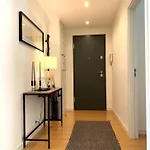 Mm1 Cosy & In Baixa With Castle View And Free Parking! ליסבון