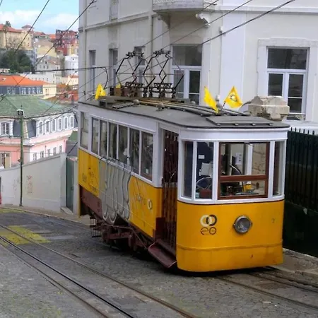 Mm1 Central Lisbon With Castle View And Free Parking! *