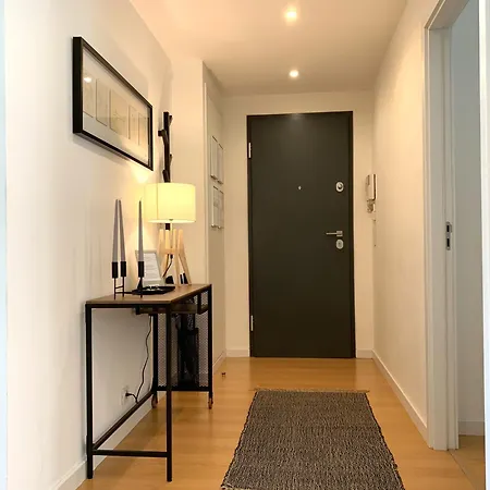 Mm1 With Castle View And Free Parking! דירה *