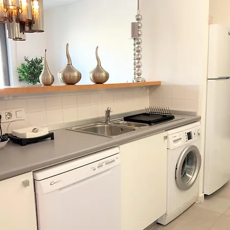 Apartment Mm1 Central Lisbon With Castle View And Free Parking! Lisbon