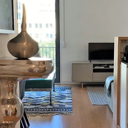Mm1 Central Lisbon With Castle View And Free Parking!