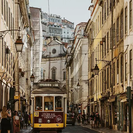 Mm1 Central Lisbon With Castle View And Free Parking! * Lisbon