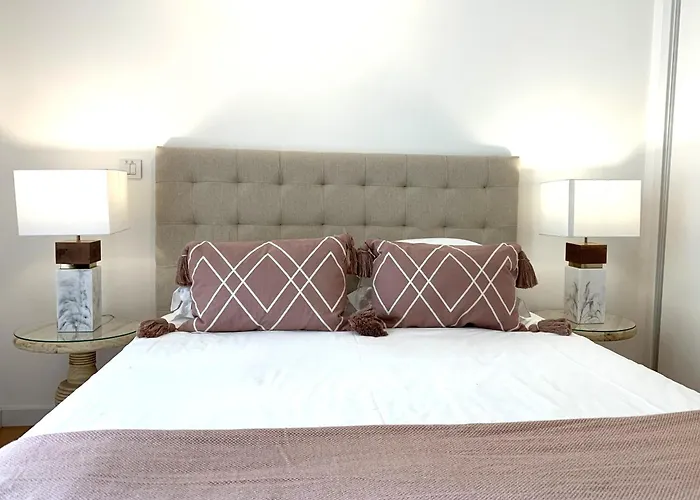 Mm1 Cosy & In Baixa With Castle View And Free Parking!